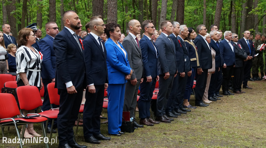 Uroczystość patriotyczna w lesie Baran