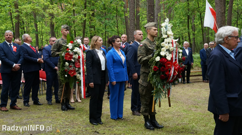 Uroczystość patriotyczna w lesie Baran