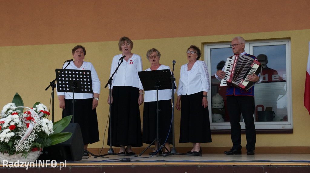 Uroczystość patriotyczna w lesie Baran