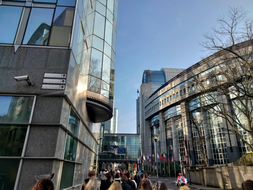 Wyjazd uczennicy II LO do Brukseli