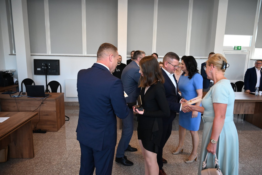 Wręczenie nagrody >>Prymus<< dla uczniów z powiatu