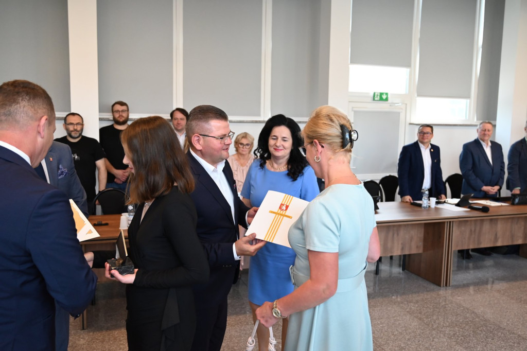 Wręczenie nagrody >>Prymus<< dla uczniów z powiatu