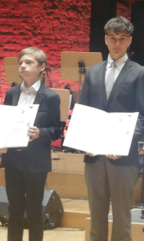 Uczniowie z gm. Ulan ze stypendiami marszałka