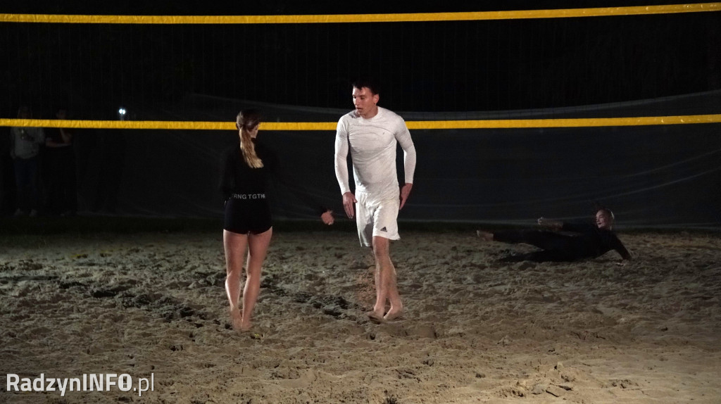 Turniej siatkówki plażowej w Radzyniu