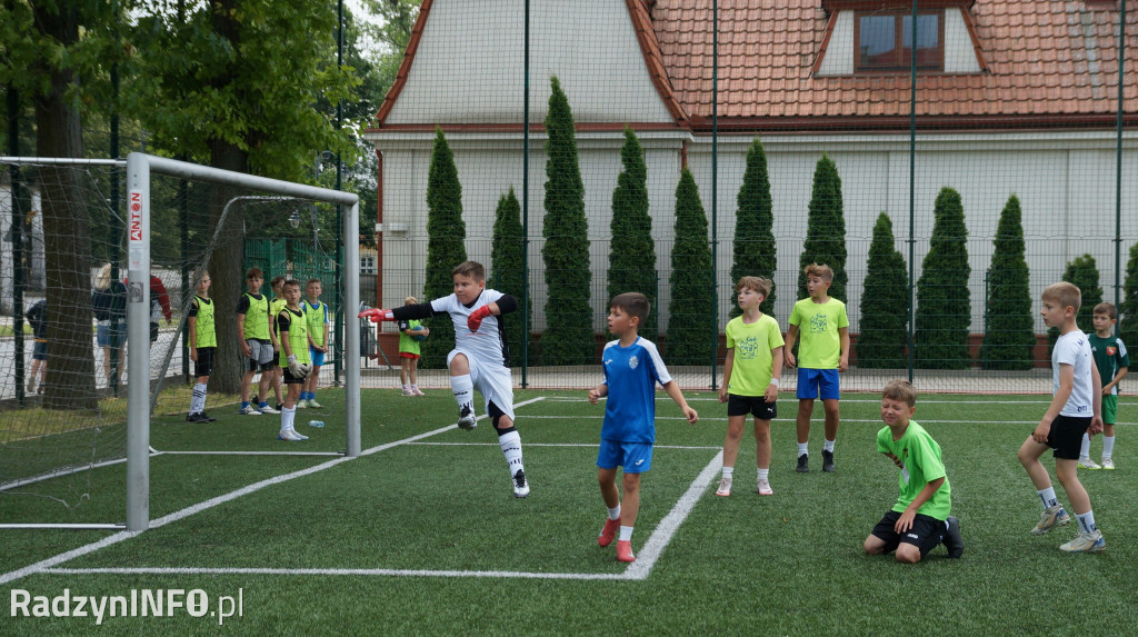 Turniej piłkarski dla dzieci w Radzyniu