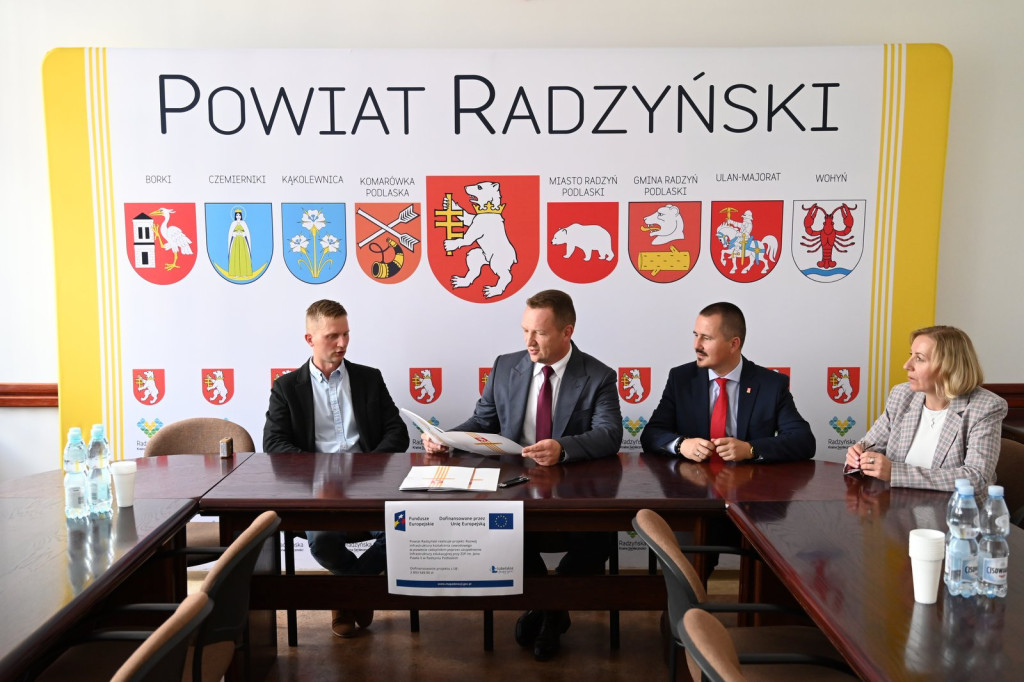 Podpisanie umowy w/s prac przy ZSP