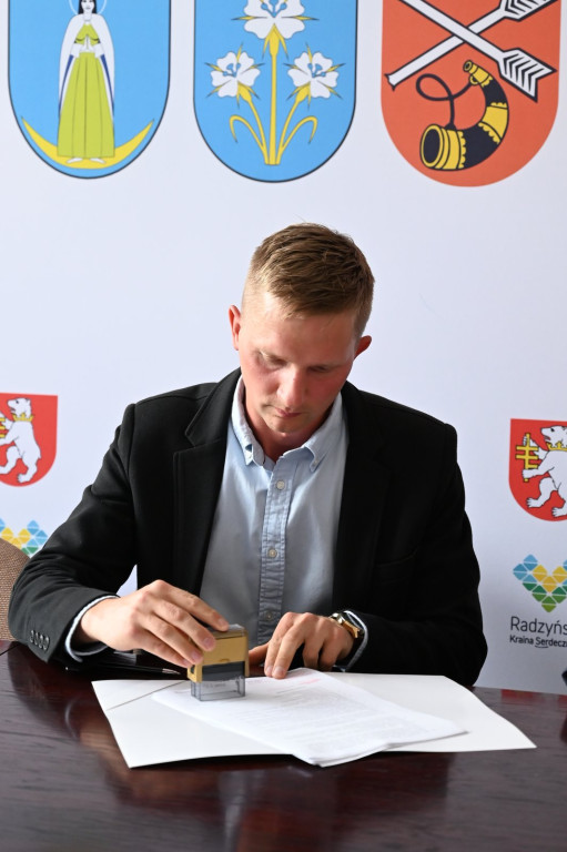 Podpisanie umowy w/s prac przy ZSP