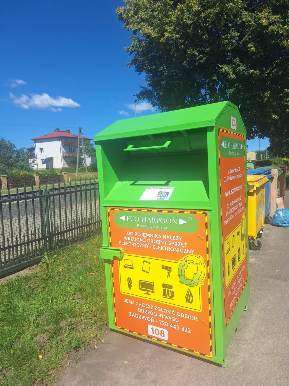 Zmiana miejsca kontenera na elektrosprzęt w Ulanie