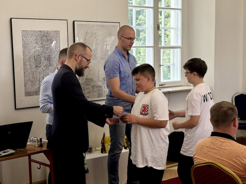 Turniej szachowy z Miłoszem Szparem w Radzyniu