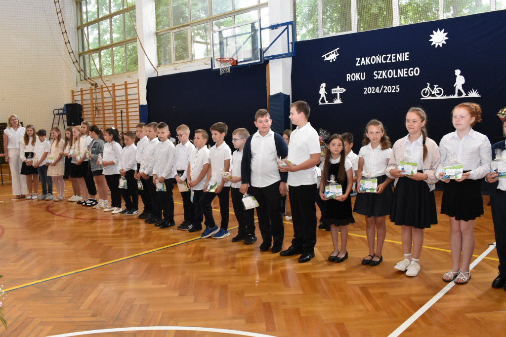 Zakończenie roku szkolnego w ZS w Ulanie-Majoracie