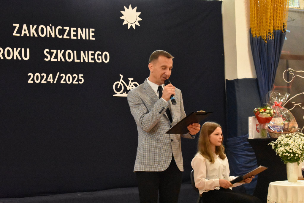 Zakończenie roku szkolnego w ZS w Ulanie-Majoracie