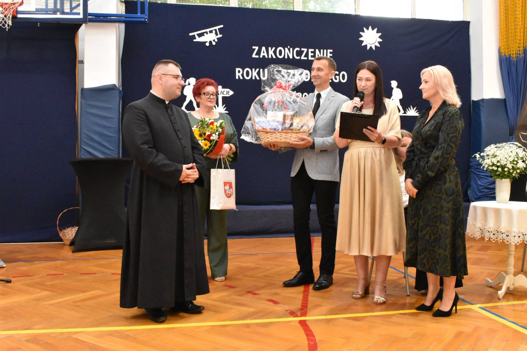 Zakończenie roku szkolnego w ZS w Ulanie-Majoracie