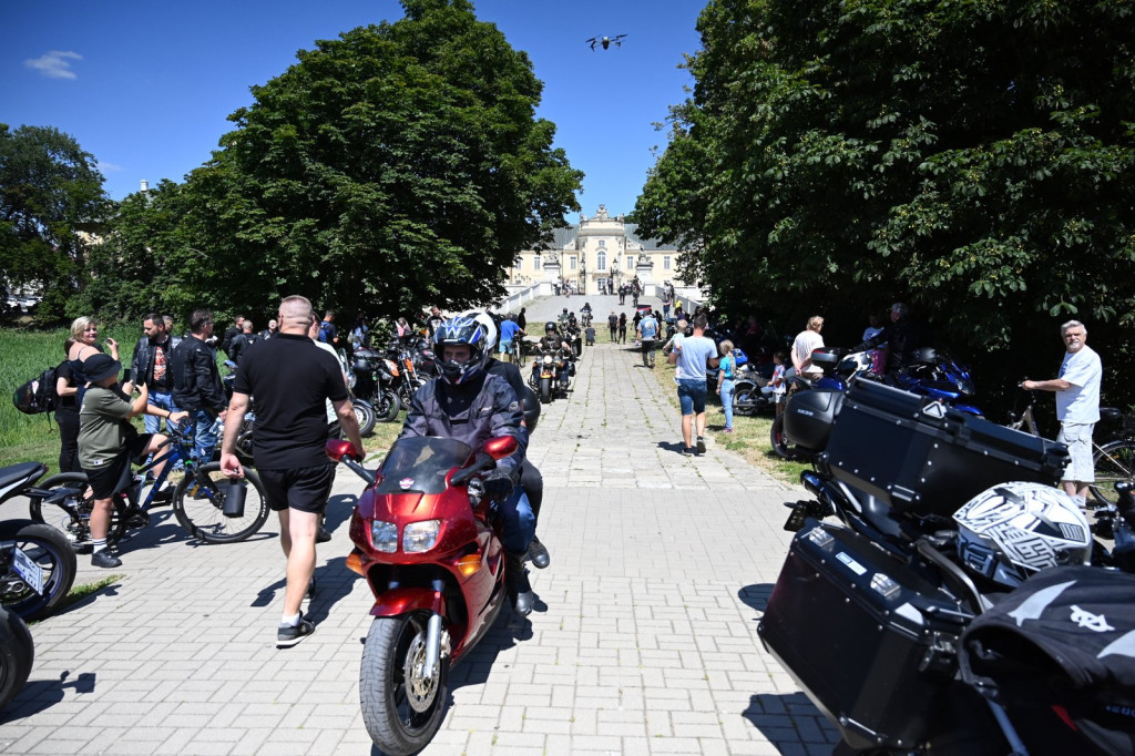 Parada motocyklistów w Radzyniu