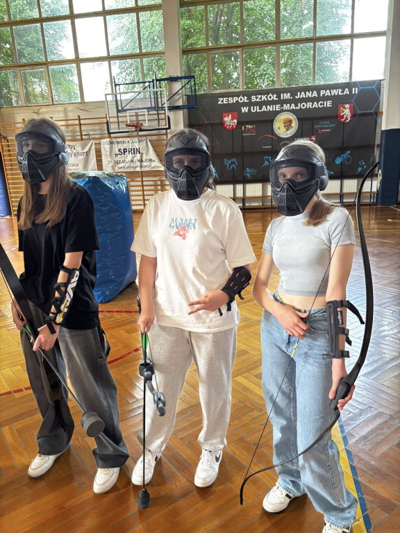 Rozgrywki łucznicze w Ulanie-Majoracie
