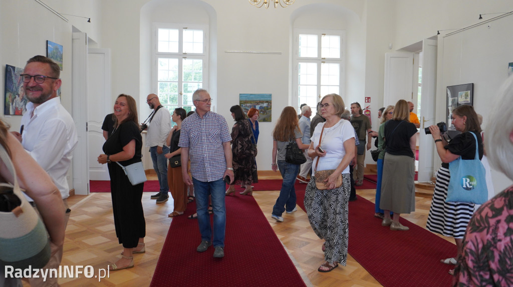Wystawa uczestników pleneru malarskiego w Radzyniu
