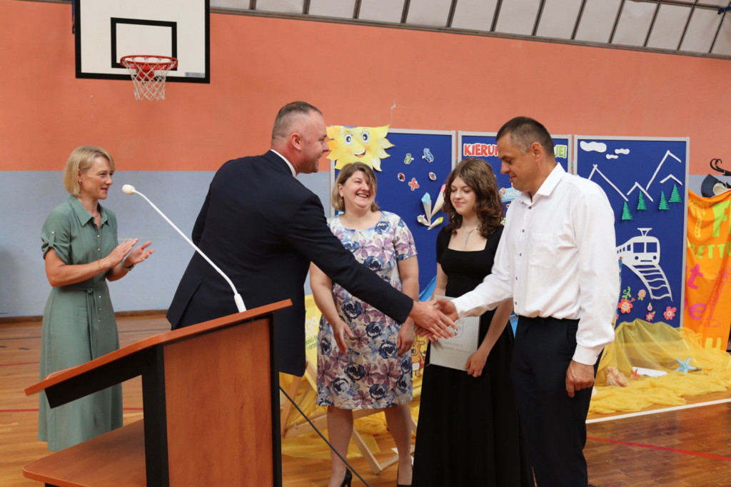 Zakończenie roku szkolnego w SP w Komarówce