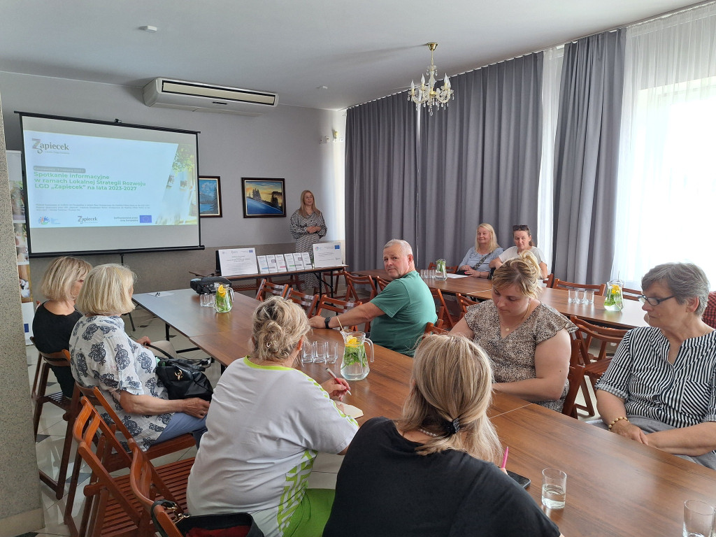 Seria spotkań zorganizowanych przez >>Zapiecek<<