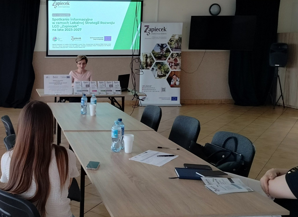 Seria spotkań zorganizowanych przez >>Zapiecek<<