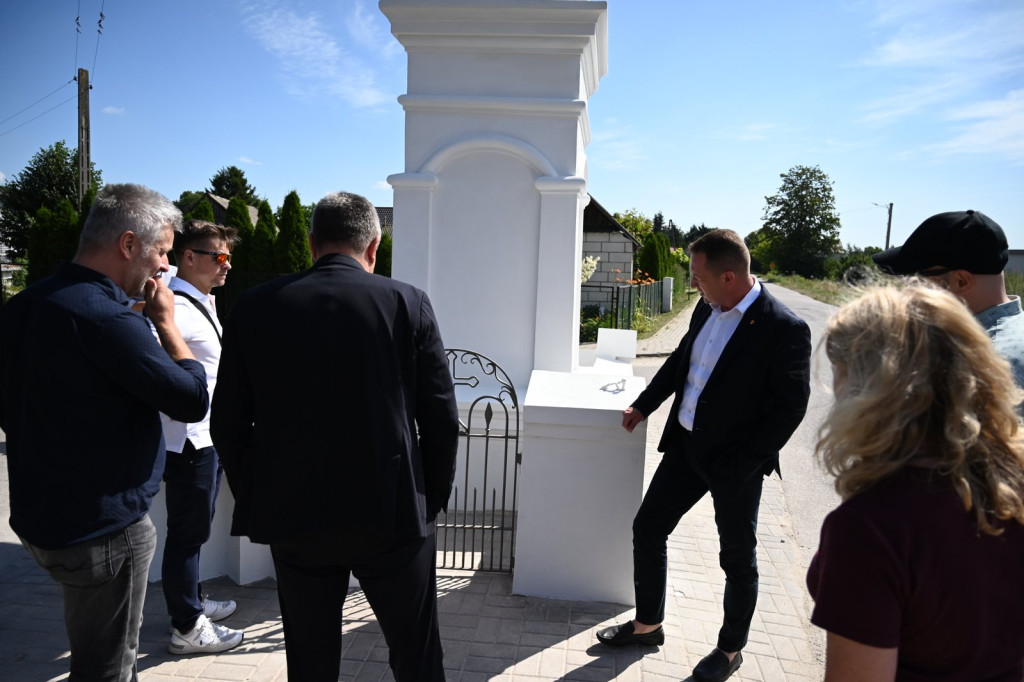 Odbiór zabytkowych kapliczek po remoncie