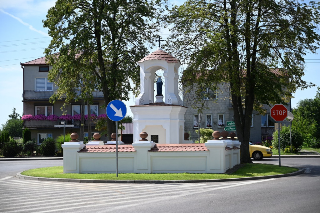Odbiór zabytkowych kapliczek po remoncie