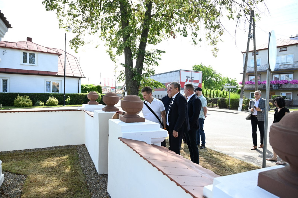 Odbiór zabytkowych kapliczek po remoncie