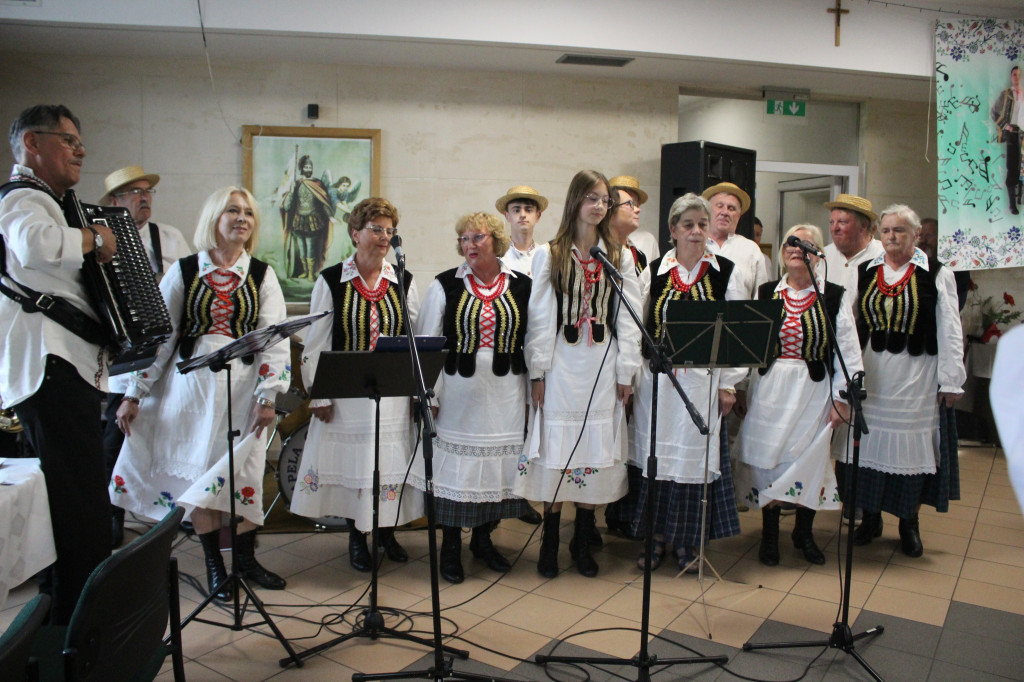 Biesiada Piosenki Ludowej w Komarówce Podlaskiej