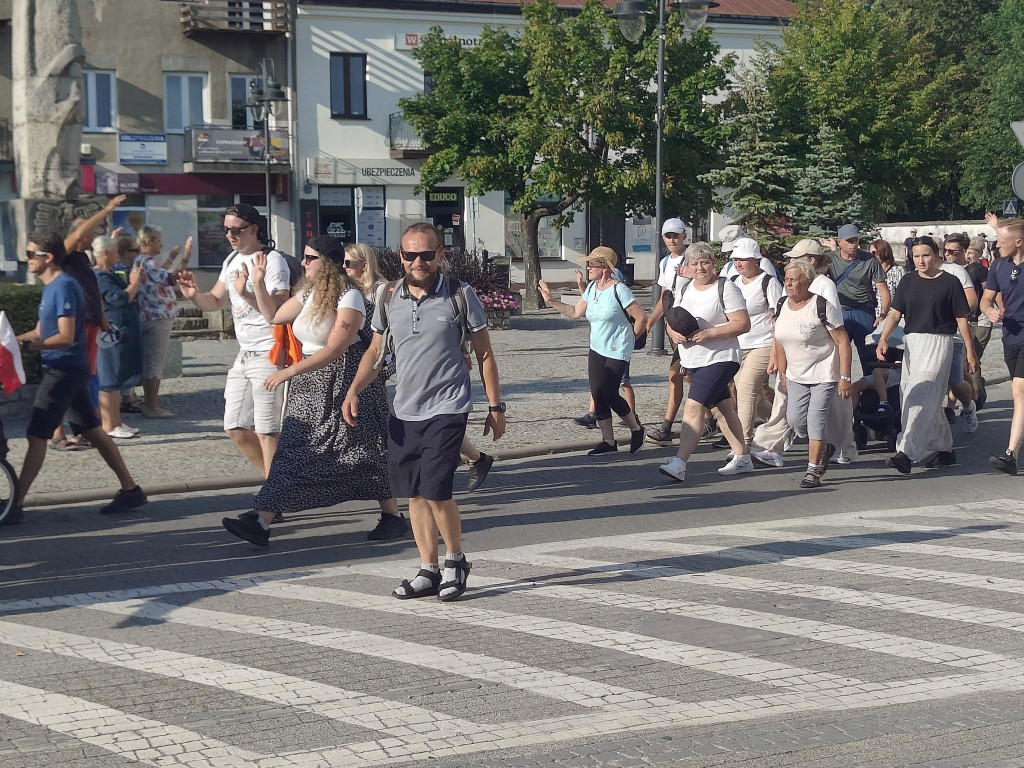 Przybycie pielgrzymów do Radzynia