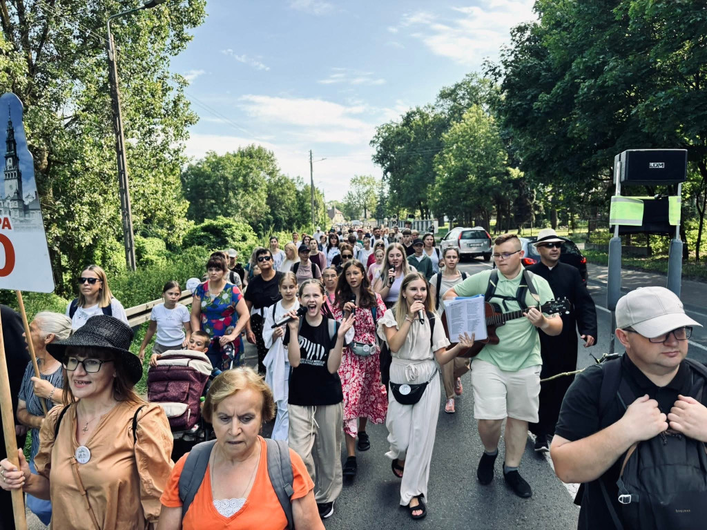 Przybycie pielgrzymów do Radzynia
