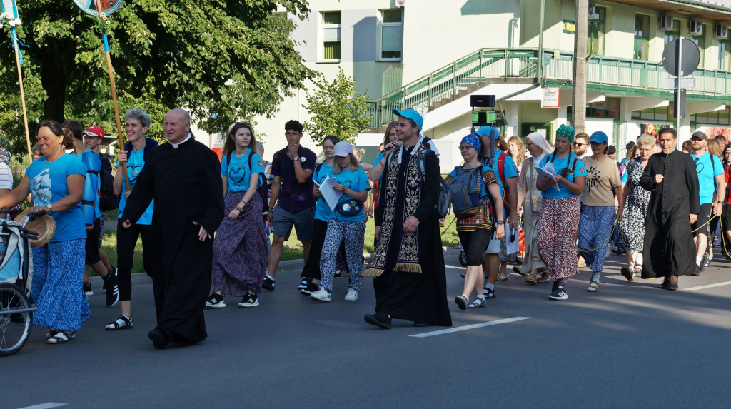 Wyjście pielgrzymów z Radzynia