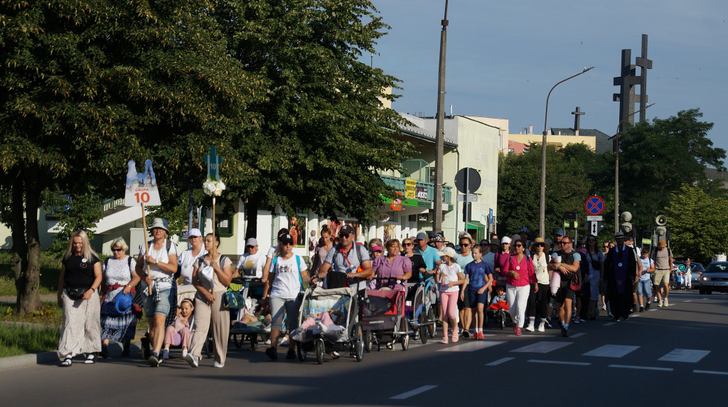 Wyjście pielgrzymów z Radzynia