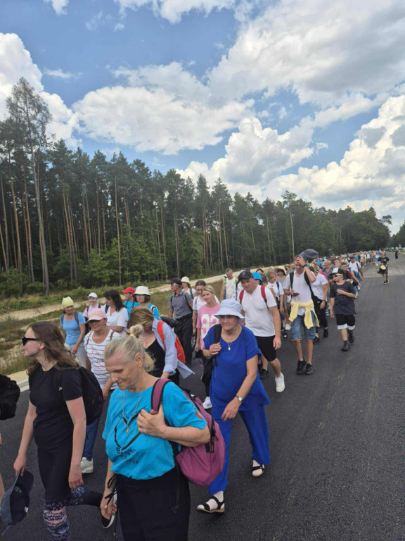 Piesza pielgrzymka na Jasną Górę - dzień pierwszy