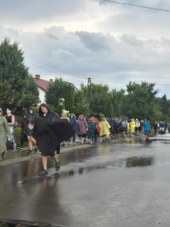 Piesza pielgrzymka na Jasną Górę - dzień pierwszy