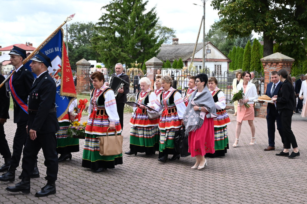 Dożynki gminno-parafialne w Ulanie-Majoracie