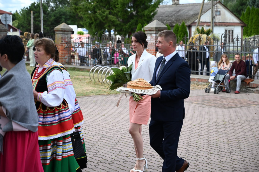 Dożynki gminno-parafialne w Ulanie-Majoracie