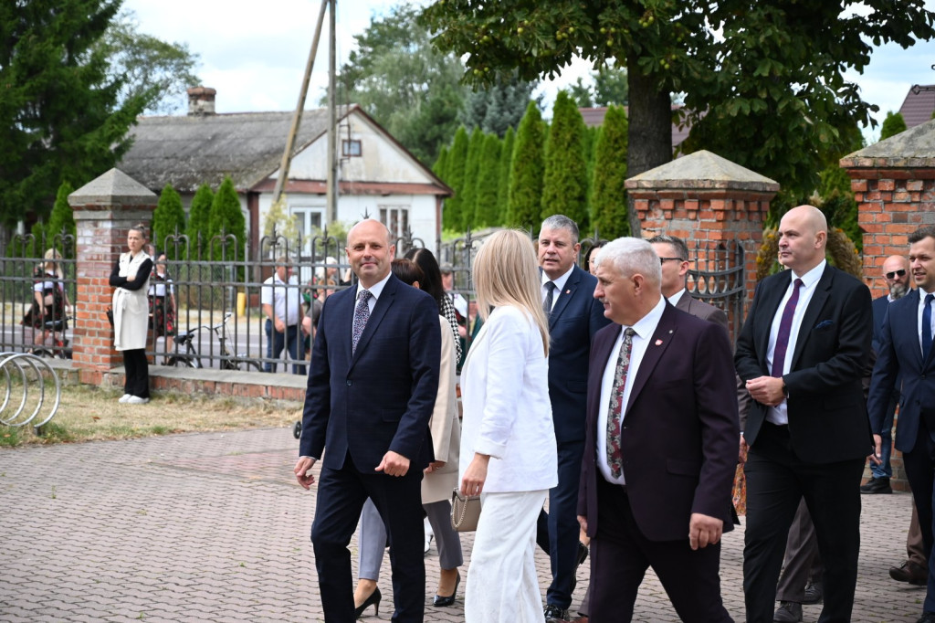 Dożynki gminno-parafialne w Ulanie-Majoracie