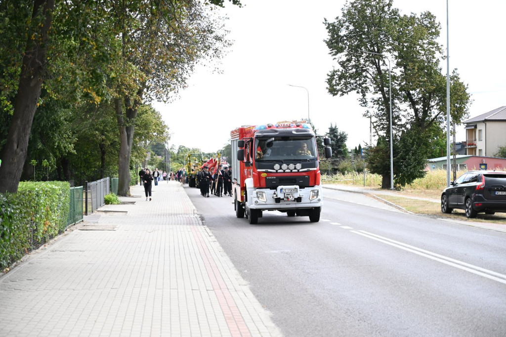 Dożynki gminno-parafialne w Ulanie-Majoracie