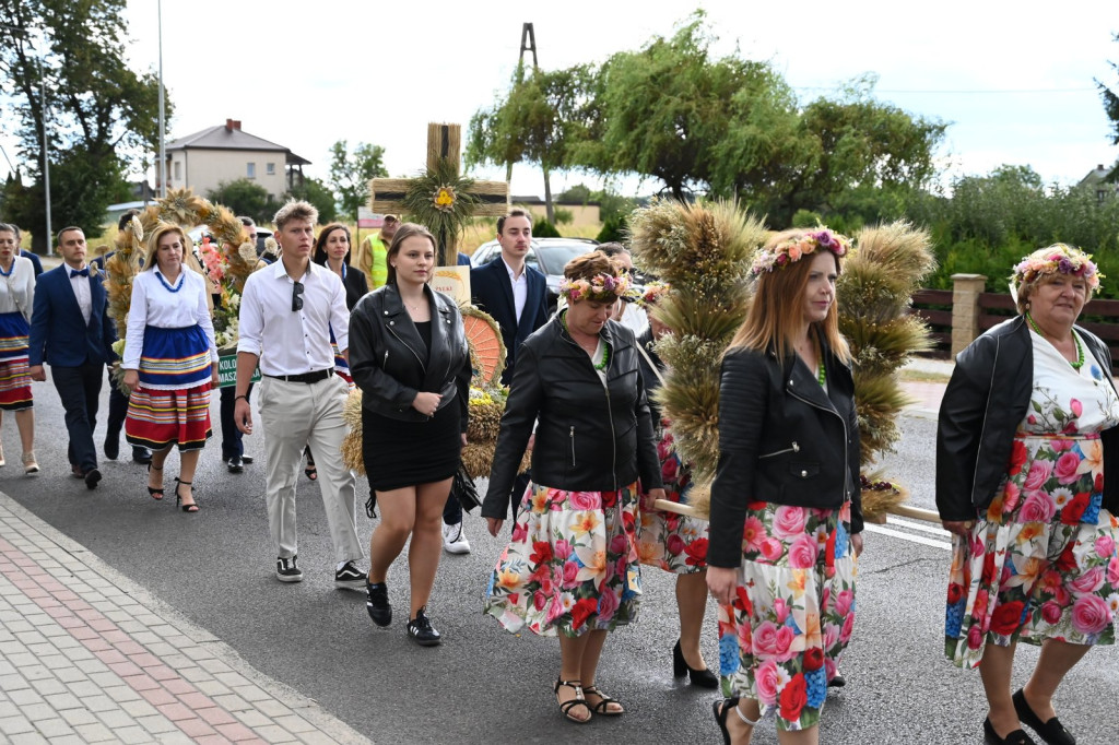 Dożynki gminno-parafialne w Ulanie-Majoracie
