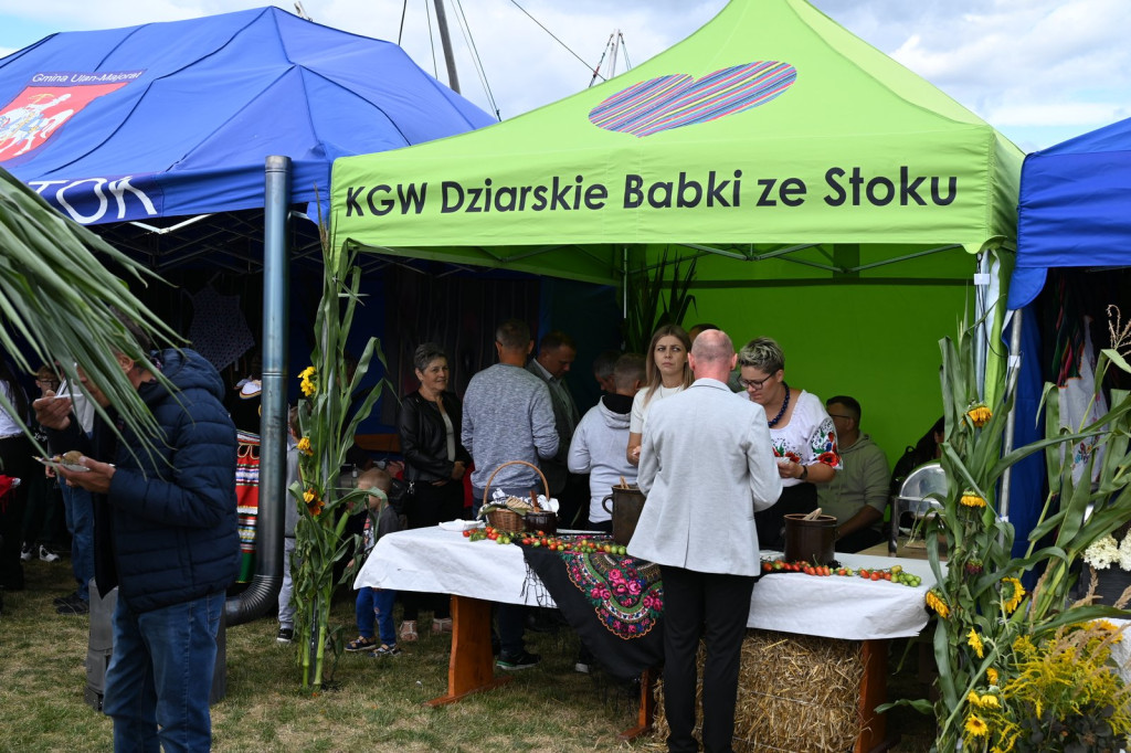 Dożynki gminno-parafialne w Ulanie-Majoracie