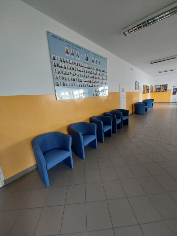 Nowe meble na korytarzach w ZSP