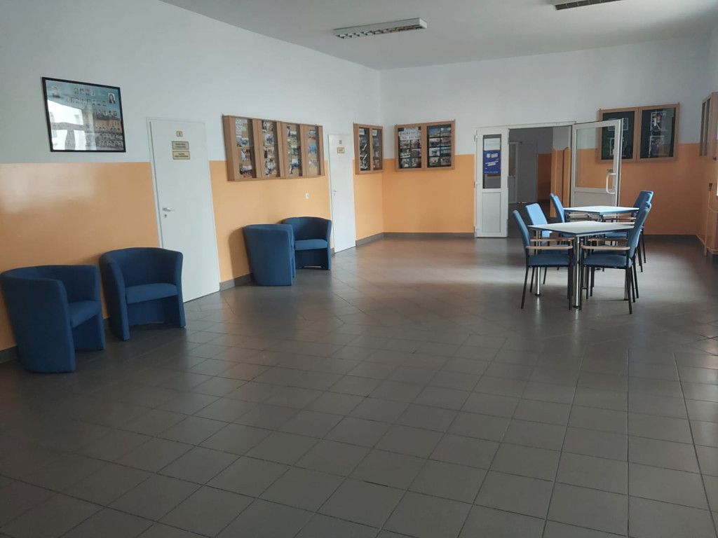 Nowe meble na korytarzach w ZSP