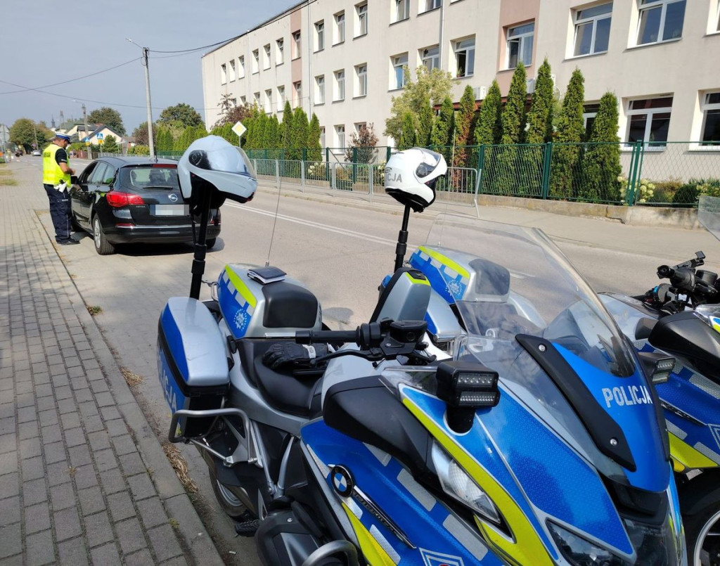 Policyjna akcja >>Bezpieczna droga do szkoły<<