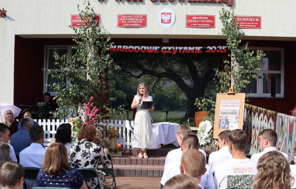 Narodowe Czytanie 2025 w ZSR w Woli Osowińskiej