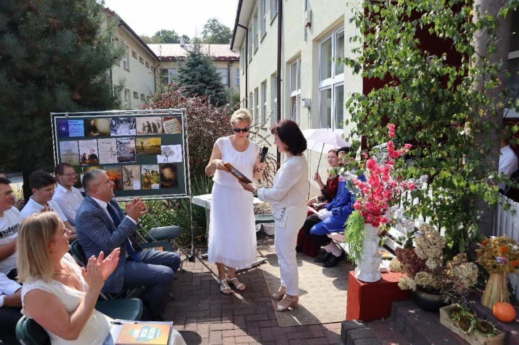 Narodowe Czytanie 2025 w ZSR w Woli Osowińskiej