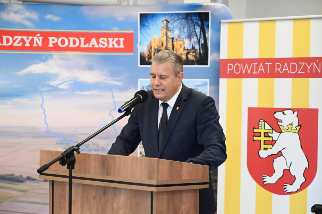 Podpisanie w Radzyniu umowy w/s azbestu