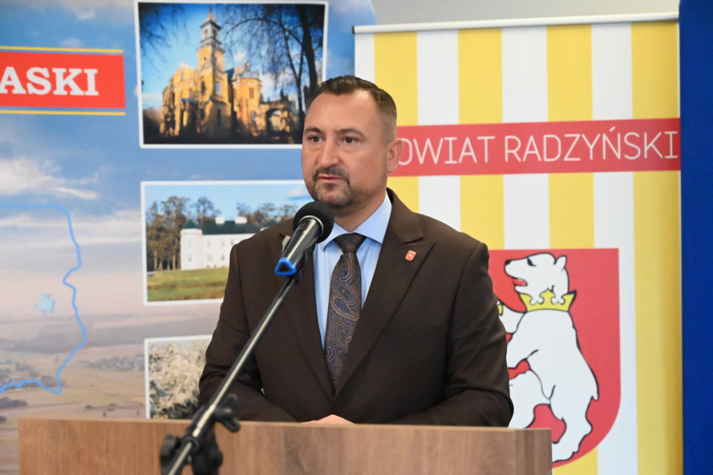 Podpisanie w Radzyniu umowy w/s azbestu