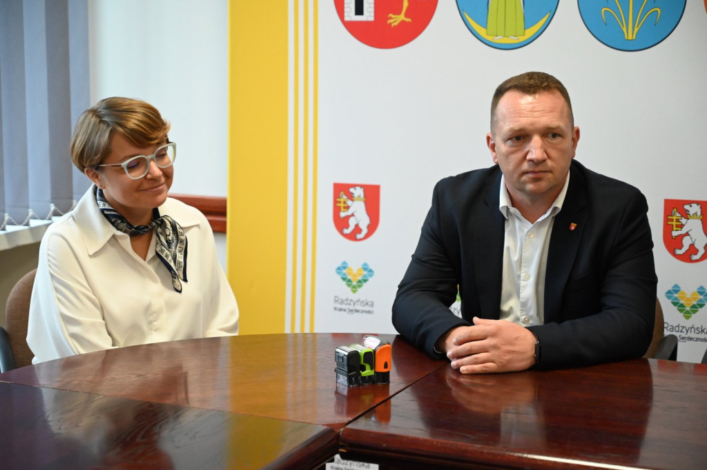 Podpisanie umowy w/s cyfryzacji geodezji
