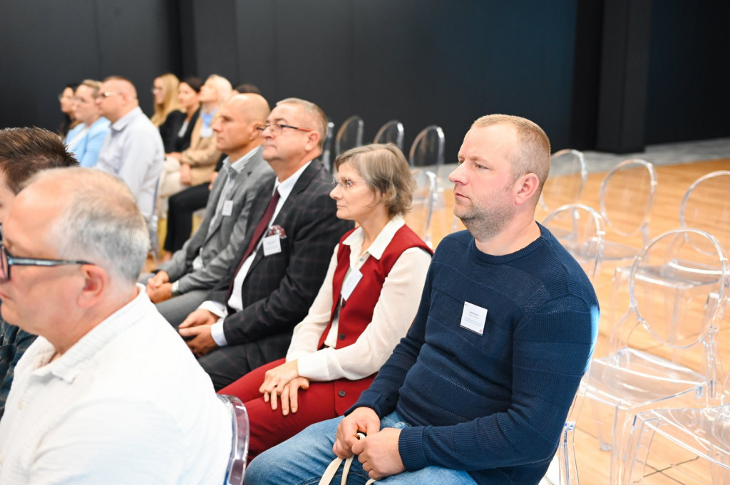 Konferencja nt. edukacji w branży elektrycznej