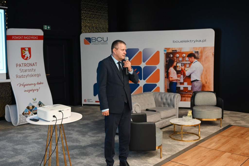 Konferencja nt. edukacji w branży elektrycznej
