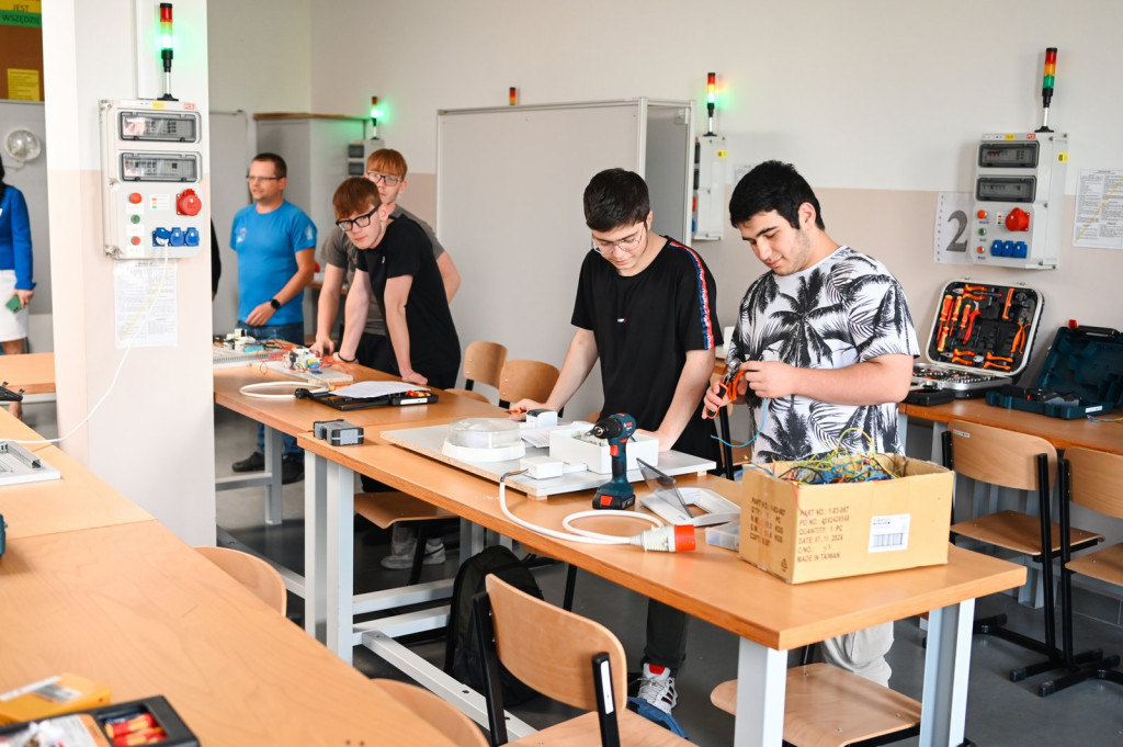 Konferencja nt. edukacji w branży elektrycznej