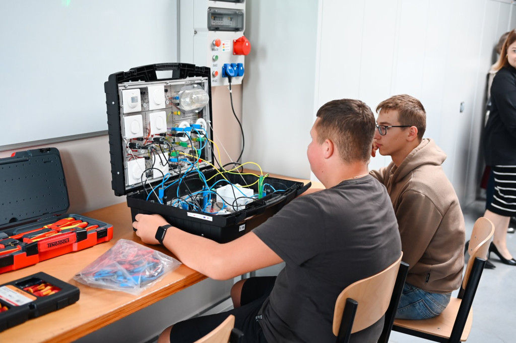 Konferencja nt. edukacji w branży elektrycznej